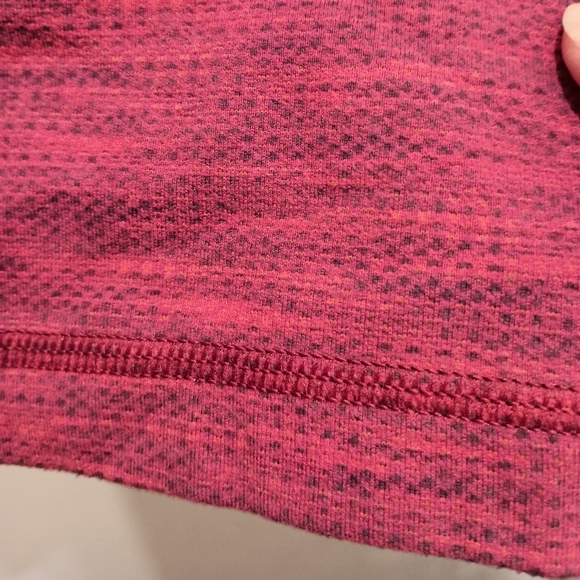 Lululemon Capri Leggings. Size 8 - Picture 3 of 7